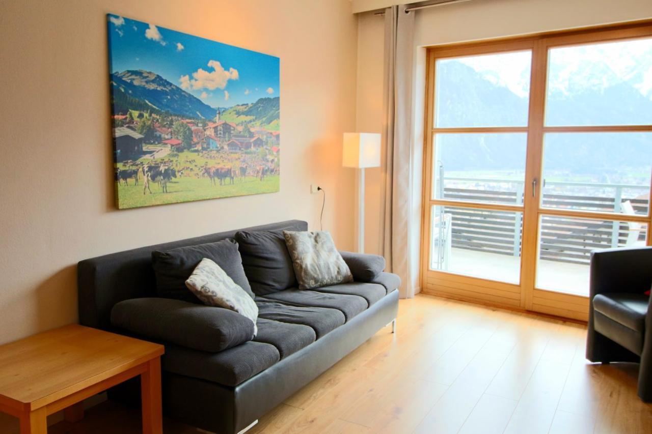 Sun Apartments - With Dolomiten Panorama เลียนซ์ ภายนอก รูปภาพ