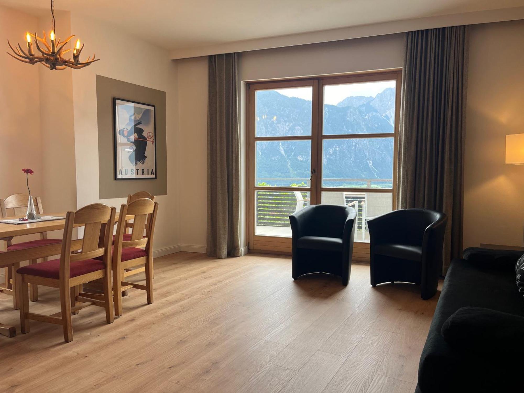 Sun Apartments - With Dolomiten Panorama เลียนซ์ ภายนอก รูปภาพ