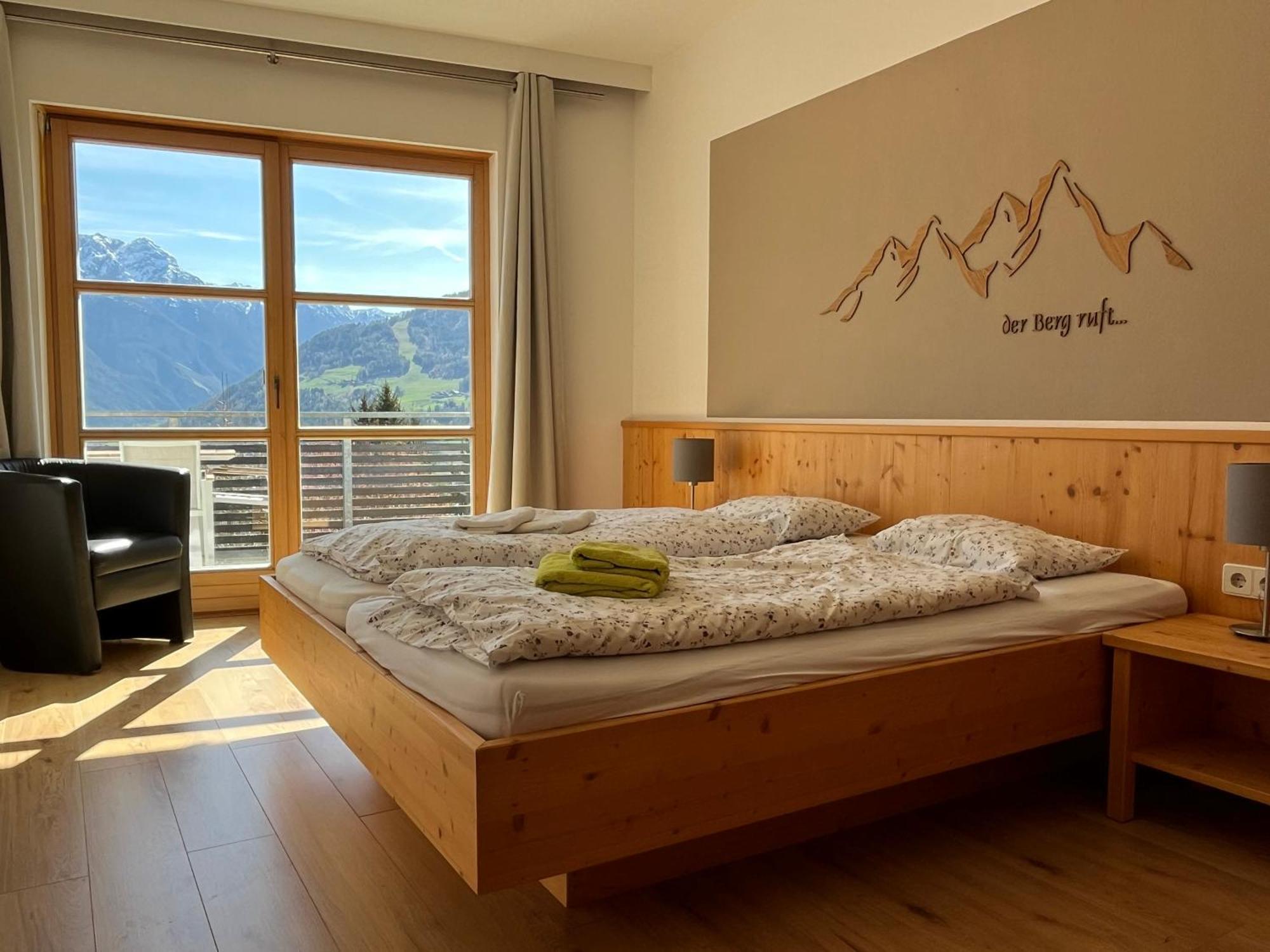 Sun Apartments - With Dolomiten Panorama เลียนซ์ ภายนอก รูปภาพ